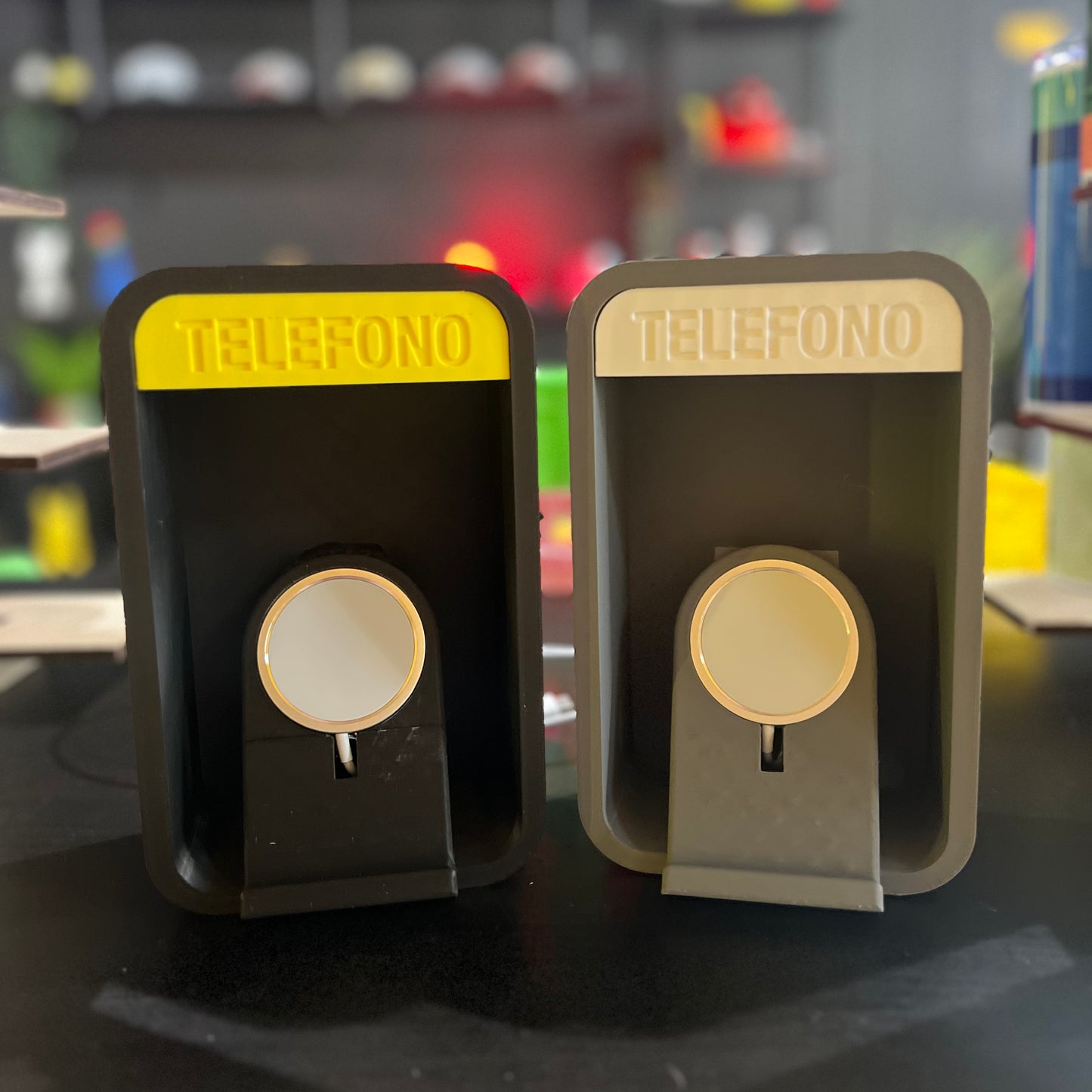 3D Printed Mini Teléfono Público